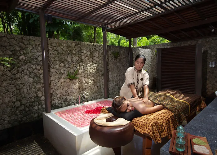 Hotel Le Grande Bali 5*